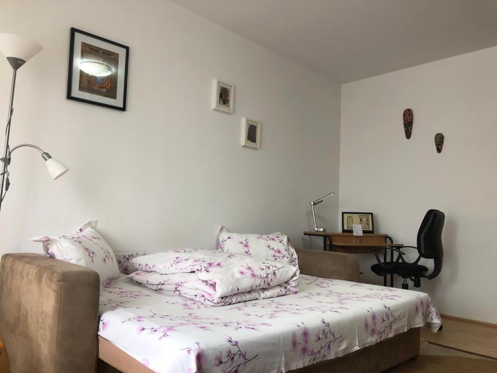 Strada Nerva Traian 11 Garsoniera Apartament Bucureşti
